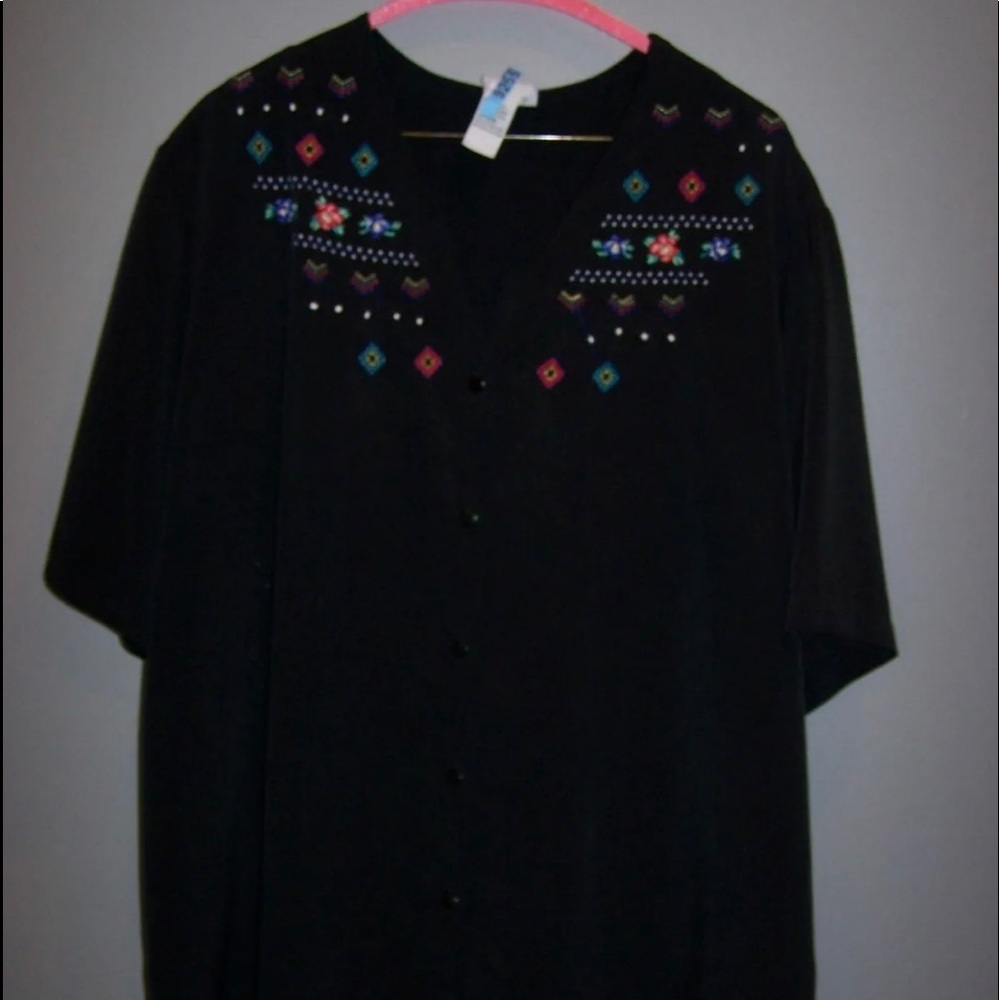 Exquisite Black Short Sleeve
Button Up Embroidered Top